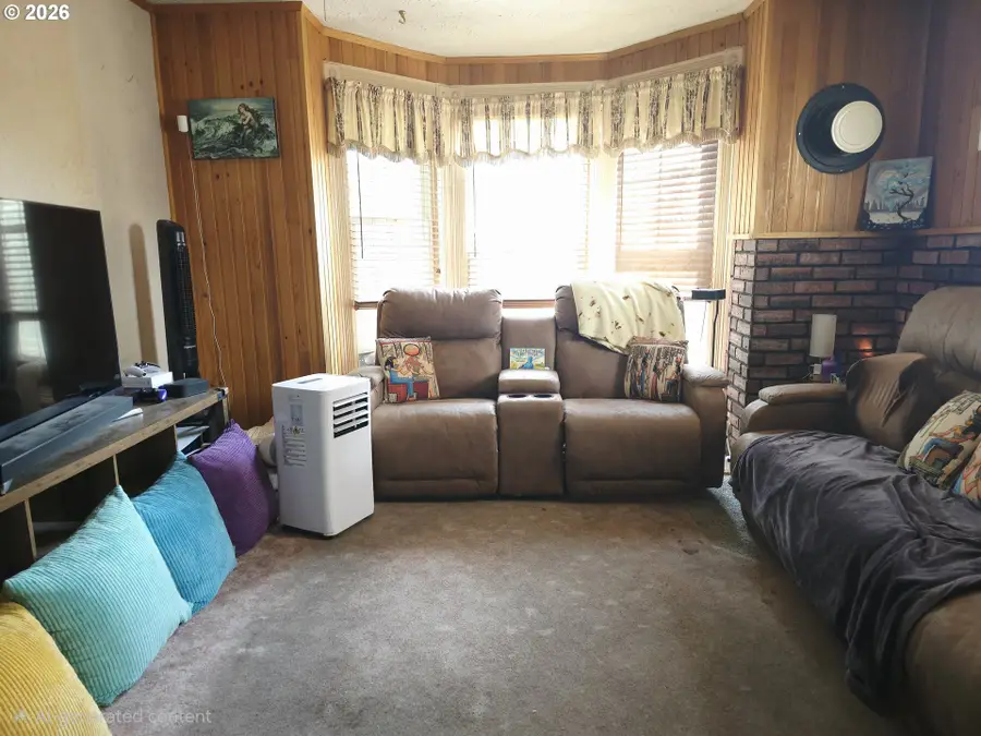 1515 Jackson Ave, La Grande, OR 97850 - #3