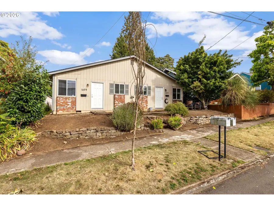 3109 N St, Vancouver, WA 98663 - #2