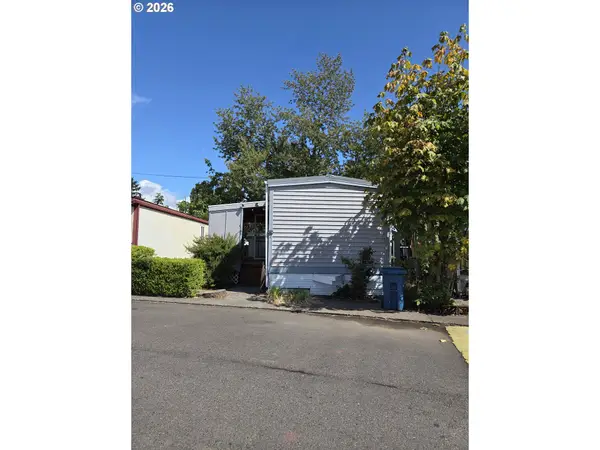 7227 SE Flavel St, Portland, OR 97206