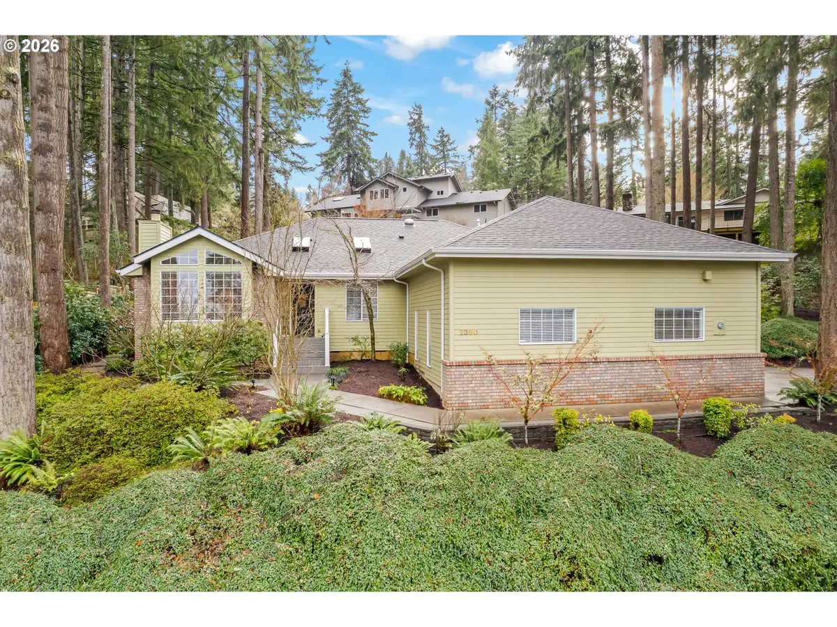 2380 W 28th Ave, Eugene, OR 97405 - Image #1