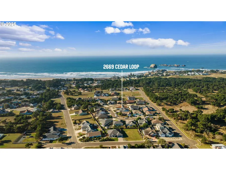 2669 Cedar Loop Dr, Bandon, OR 97411 - Image #2