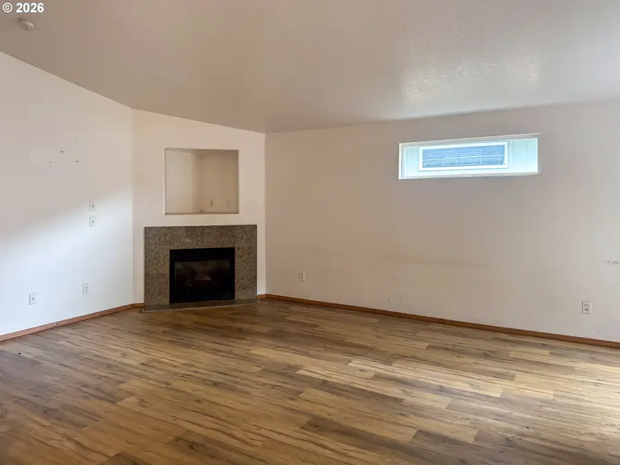 6530 SE 139th Ave, Portland, OR 97236 - #3