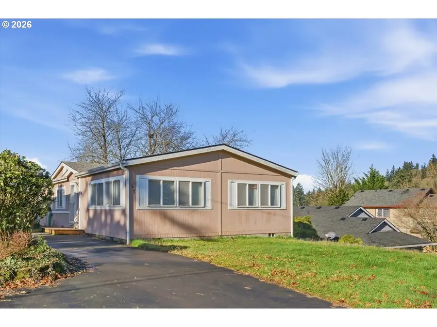 341 S 9th St, Kalama, WA 98625 - Image #2