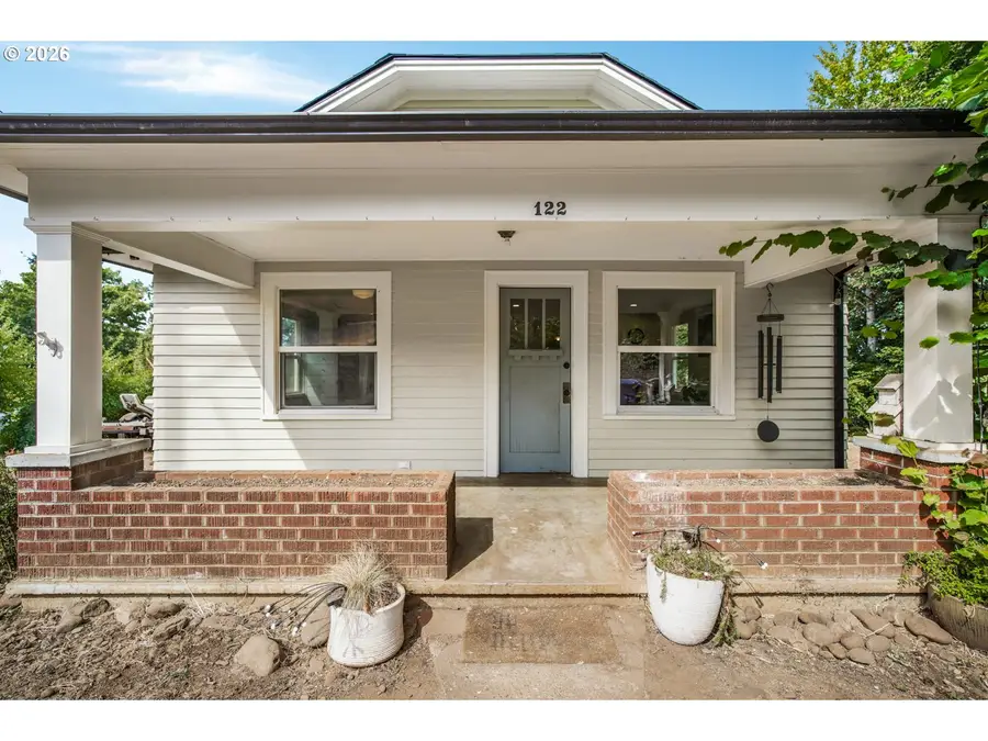 122 Rock St, Silverton, OR 97381 - #2