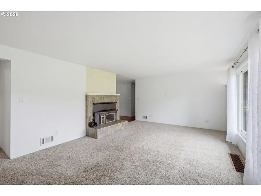 39200 Camp Creek Rd, Springfield, OR 97478 - #3