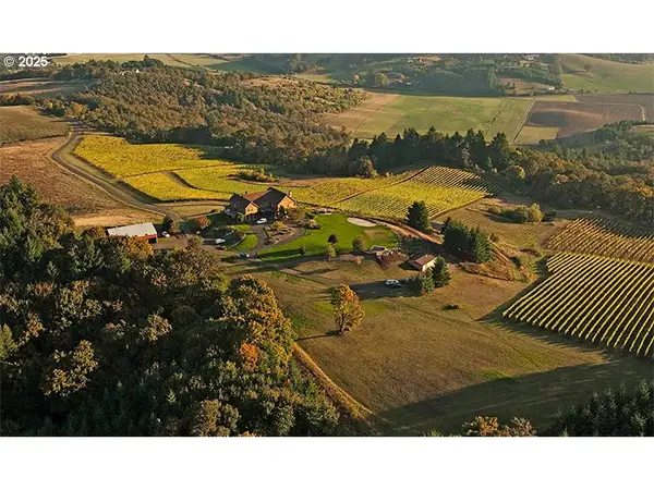 10660 SW Youngberg Hill Rd, McMinnville, OR 97128