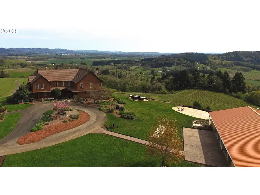 10660 SW Youngberg Hill Rd, McMinnville, OR 97128 - Image #2