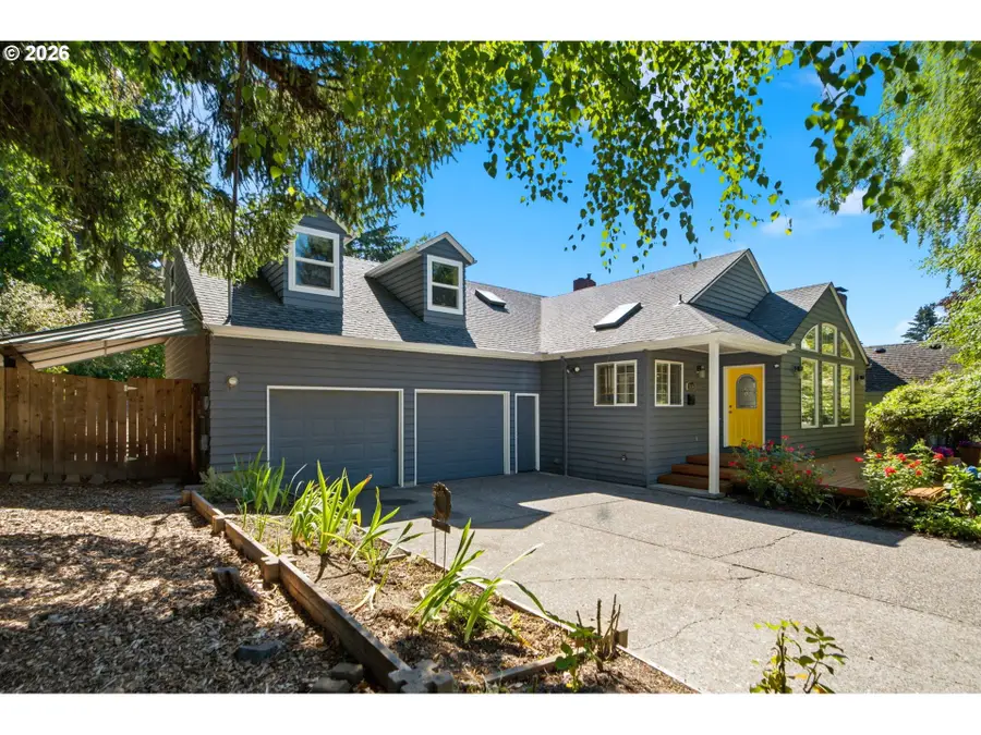 7636 SW Capitol Hill Rd, Portland, OR 97219 - #2