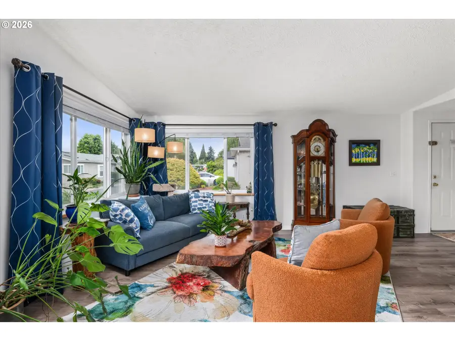 4055 Royal Ave #22, Eugene, OR 97402 - #3