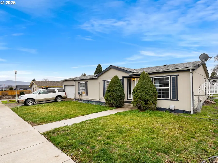 936 Honey Do St, The Dalles, OR 97058 - Image #2