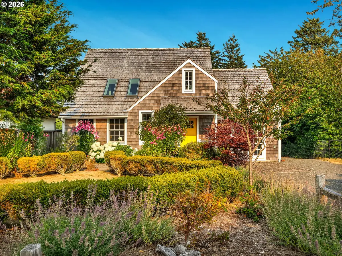 967 N Cottage Ave, Gearhart, OR 97138 - #1