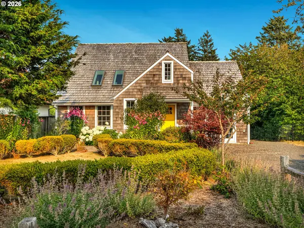 967 N Cottage Ave, Gearhart, OR 97138