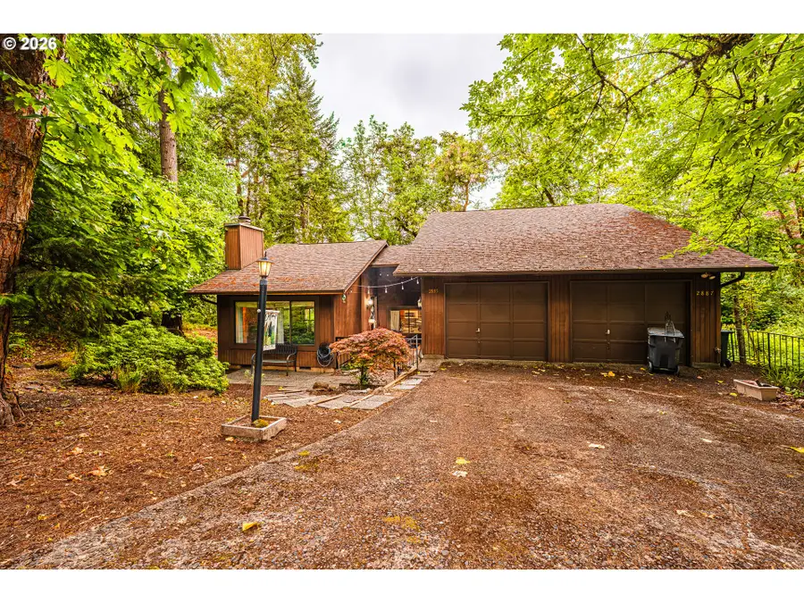 2885 Timberline Dr, Eugene, OR 97405 - #2