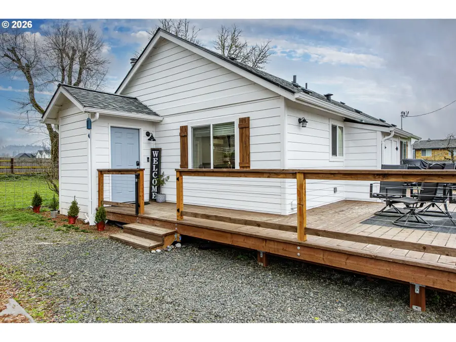 28500 Gimpl Hill Rd, Eugene, OR 97402 - Image #2