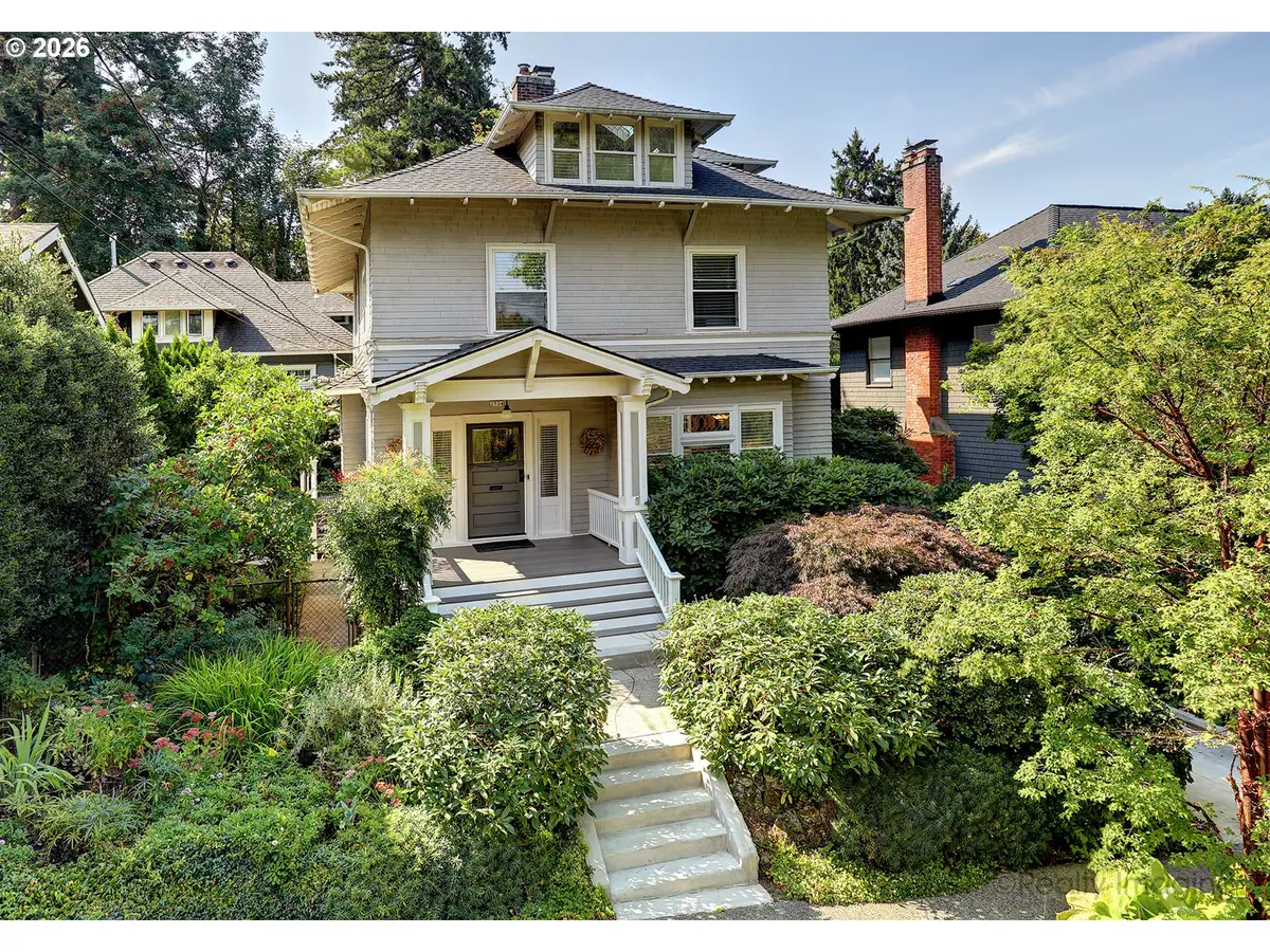 2734 SW Fern St, Portland, OR 97201 - #1