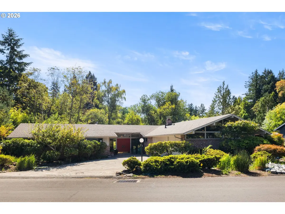 6960 SW Raleighwood Ln, Portland, OR 97225 - #1