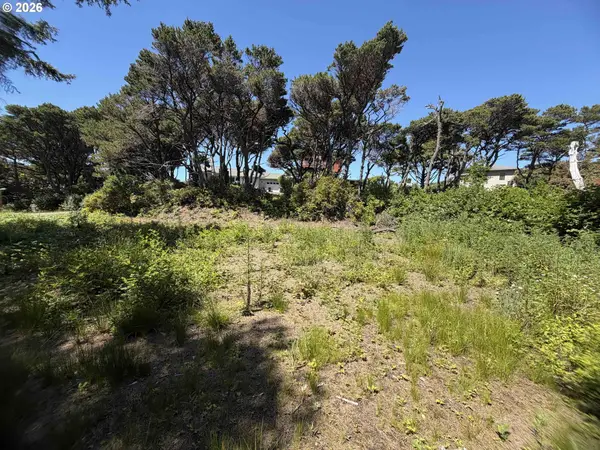 SW La Barre Dr., Waldport, OR 97394