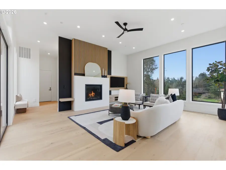 6233 SW Hamilton Way, Portland, OR 97221 - #3