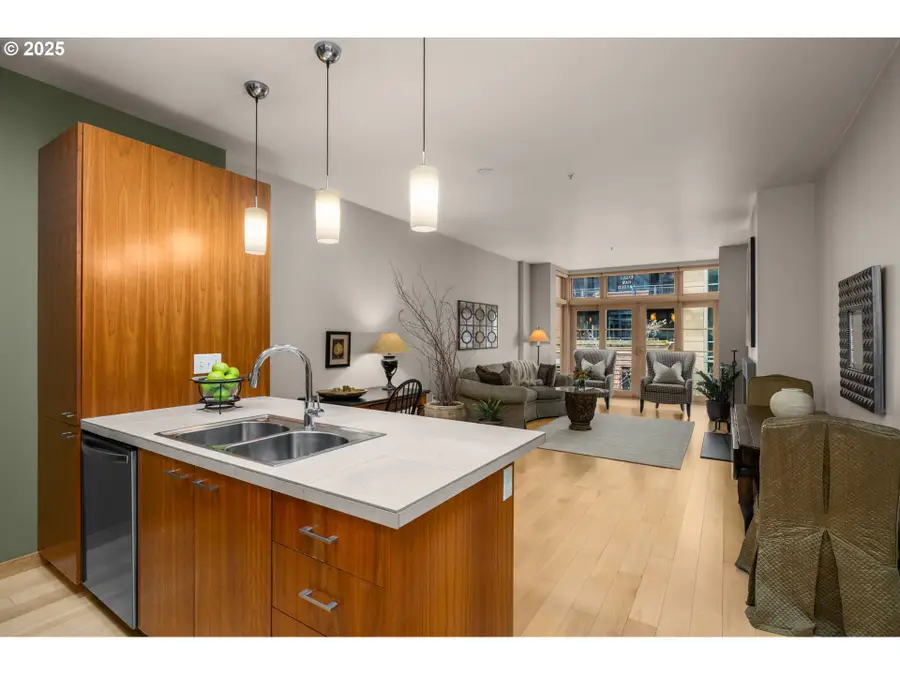 1130 NW 12th Ave #412, Portland, OR 97209 - #3