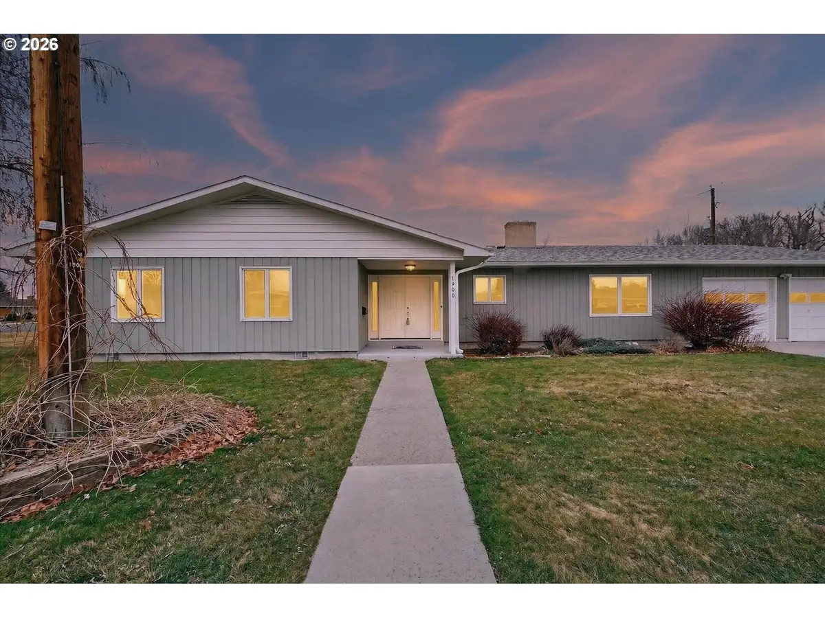 1900 D St, Baker City, OR 97814 - #1