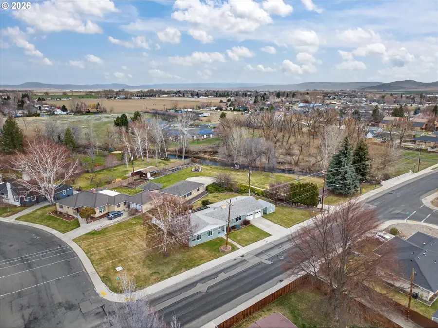 1900 D St, Baker City, OR 97814 - #2