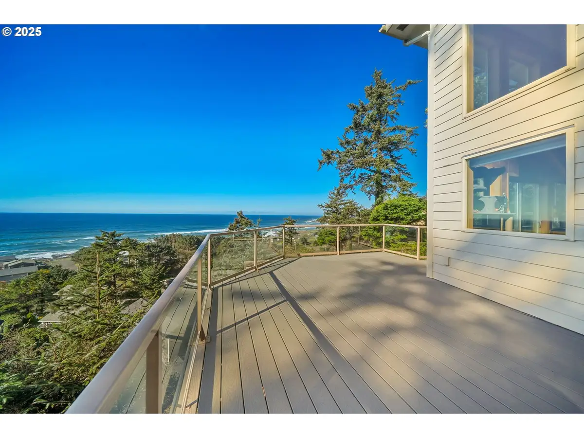 674 Pacific View Dr, Yachats, OR 97498 - Image #1
