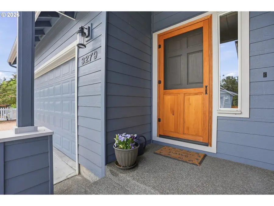 3279 NE Jonahs Ct, Bend, OR 97701 - #3