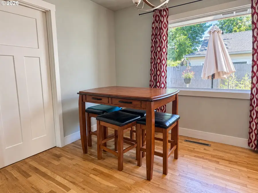 1710 1st St, La Grande, OR 97850 - #3