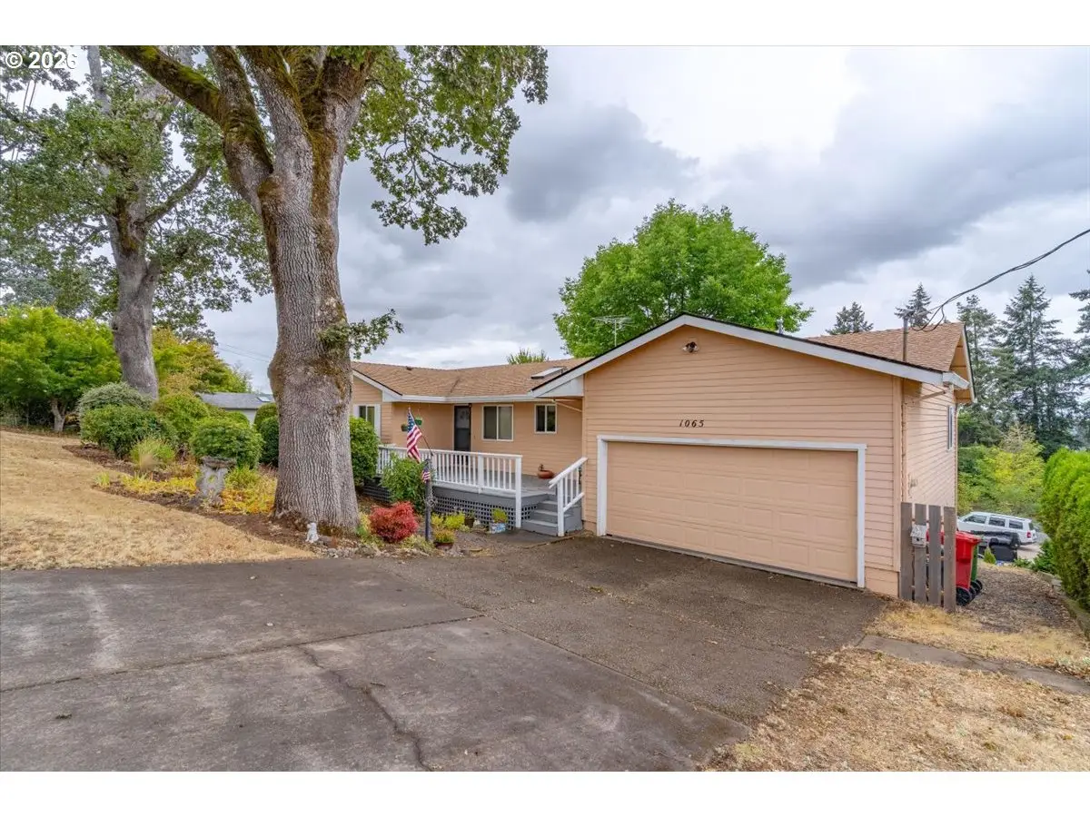 1065 Reserve St, Silverton, OR 97381 - #1