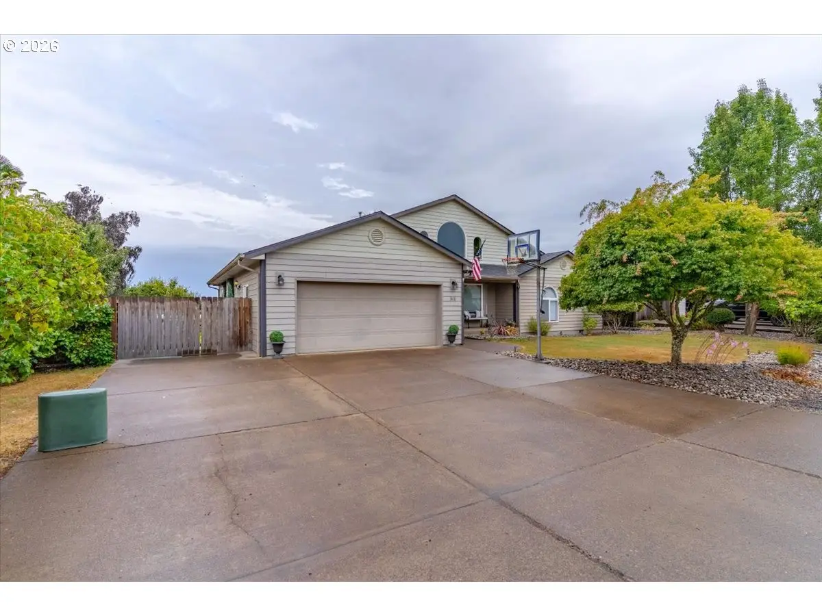 312 SE Foundation Dr, Dallas, OR 97338 - #1