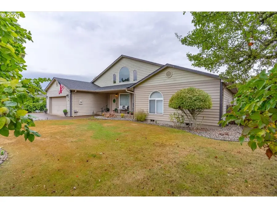 312 SE Foundation Dr, Dallas, OR 97338 - #2