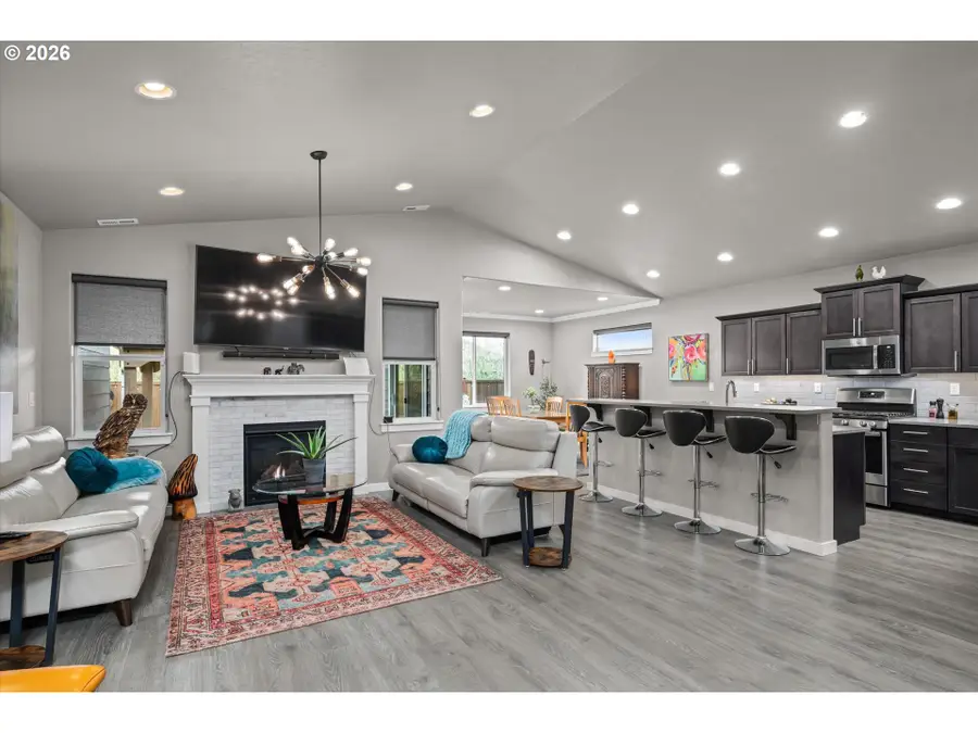 709 Tyson Ln, Eugene, OR 97404 - #3