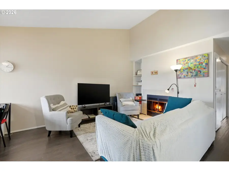 86 Kingsgate Rd #H203, Lake Oswego, OR 97035 - #2