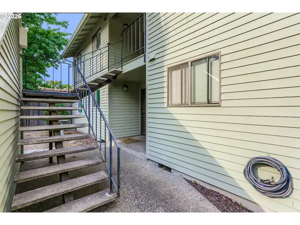 5160 SW 180th Ave #6, Beaverton, OR 97078