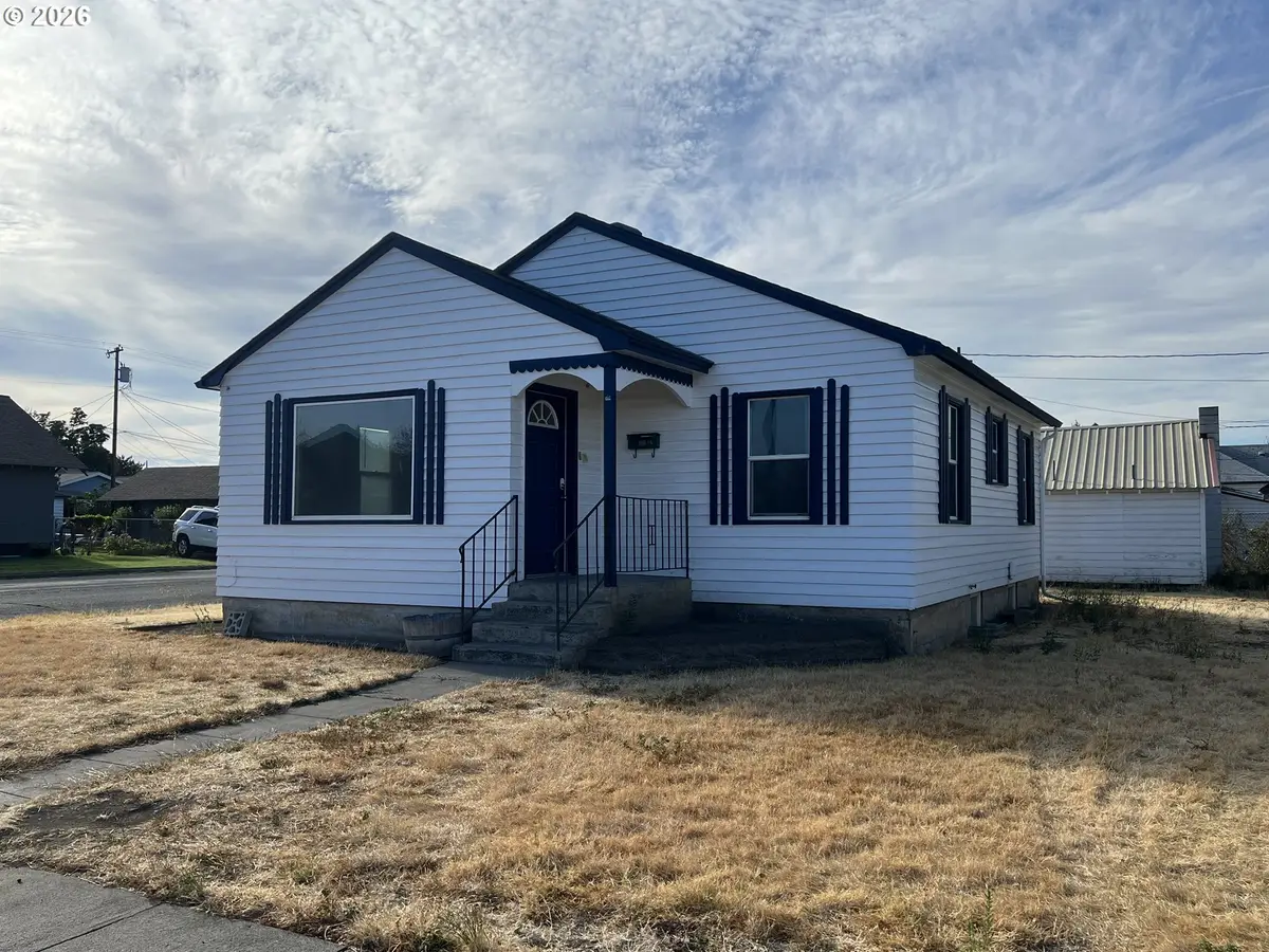 619 Robbins St, Milton Freewater, OR 97862 - #1