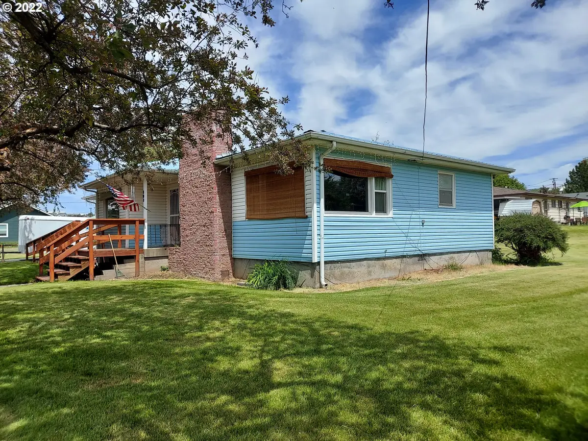 303 NE Second St, Enterprise, OR 97828 - Image #1