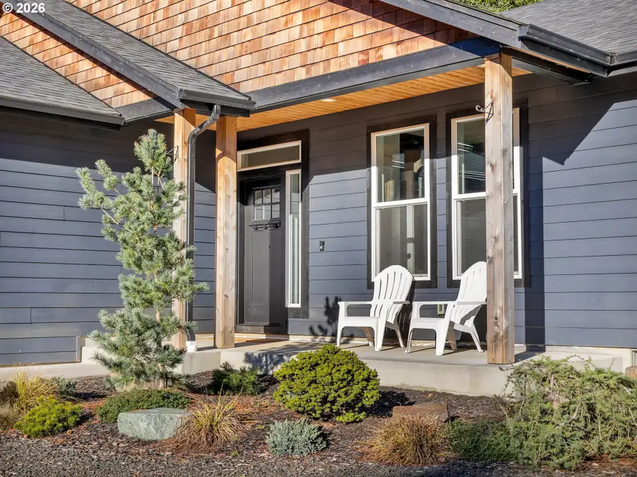 37027 Danner Ridge Ln, Astoria, OR 97103 - #3