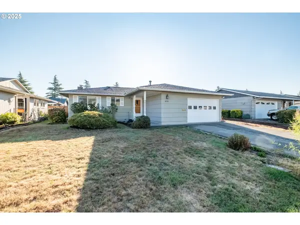 464 W Clackamas Cir, Woodburn, OR 97071