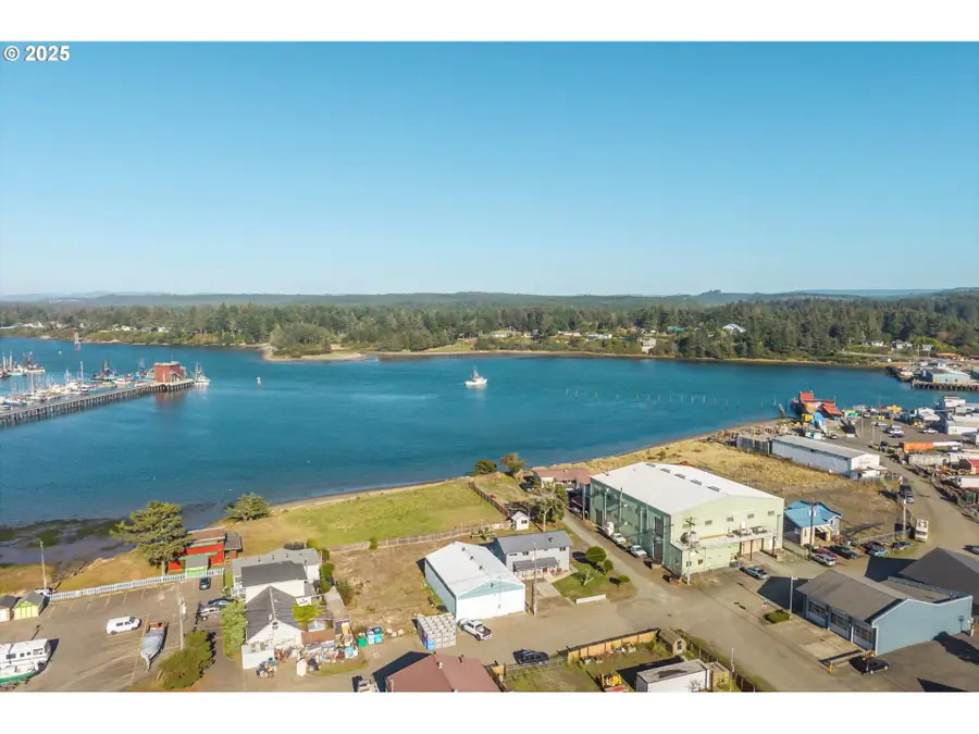 63347 Charleston Rd, Coosbay, OR 97420 - Image #2