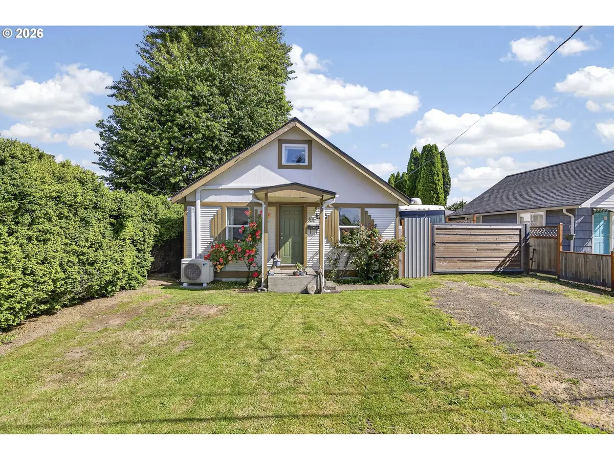 105 Ineer St, Kelso, WA 98626 - #1