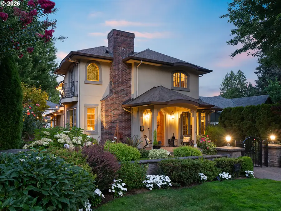 752 E Ave, Lake Oswego, OR 97034 - #2