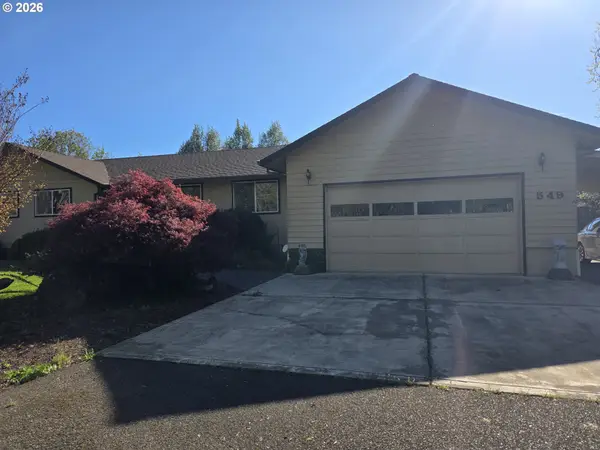 549 Bailey Dr, Roseburg, OR 97471