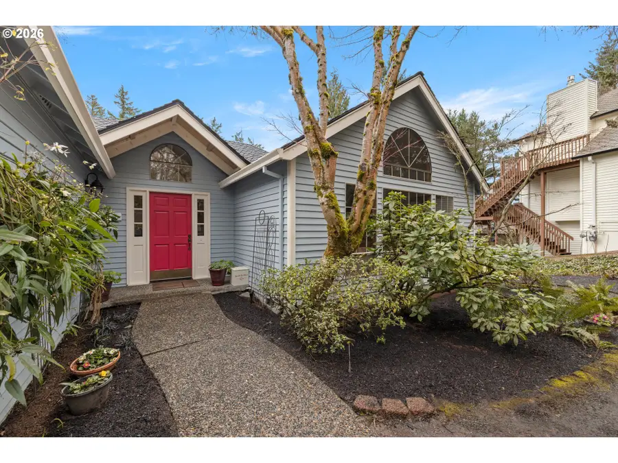 464 Livingood Ln, Lake Oswego, OR 97034 - #3