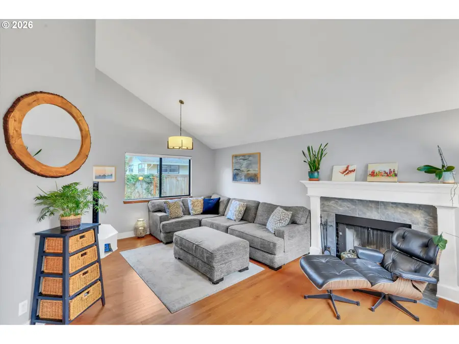 17691 SW Pointe Forest Ct, Beaverton, OR 97003 - #2