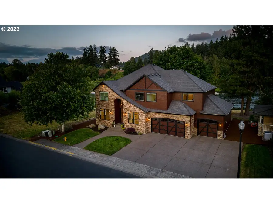 218 Misty Dr, Woodland, WA 98674 - #2