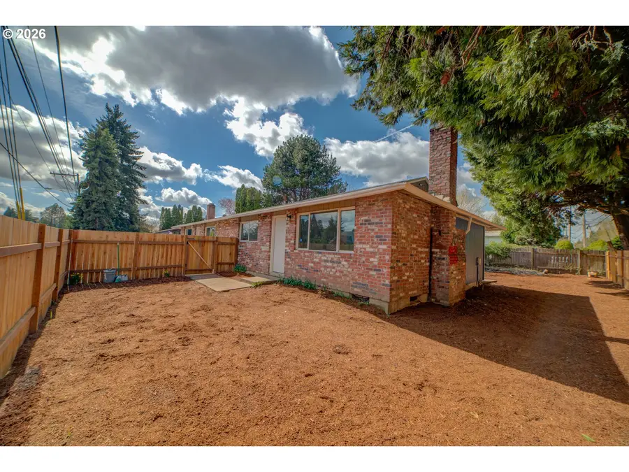 3825 SW 198th Ave, Beaverton, OR 97078 - #3