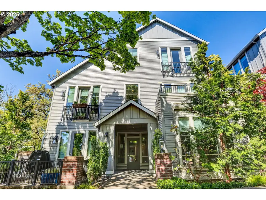 1805 SE Madison St, Portland, OR 97214 - #2