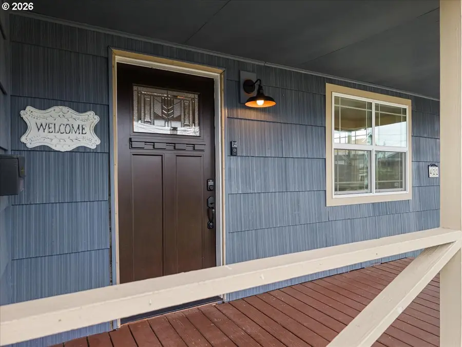 422 Willamette St, Oregon City, OR 97045 - #3