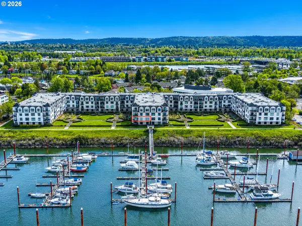 707 N Hayden Island Dr #215, Portland, OR 97217