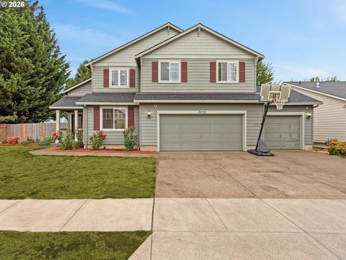 3273 Oxford St, Woodburn, OR 97071 - #1